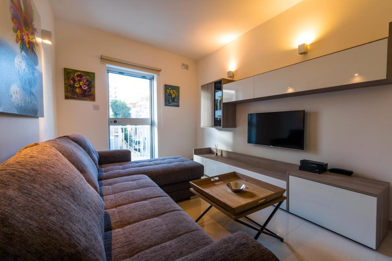 Apartman Sh5a-qawra Prime Location 2 Bedroom *